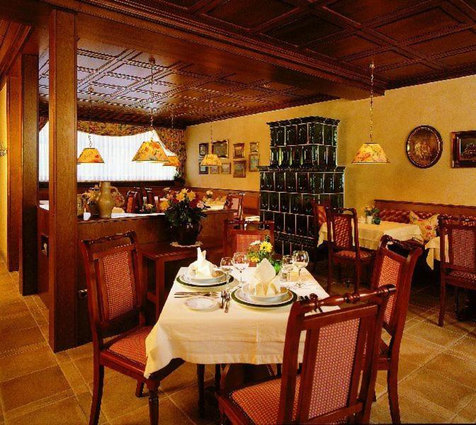 Hotel Wilder Mann Königstein in der Oberpfalz 외부 사진