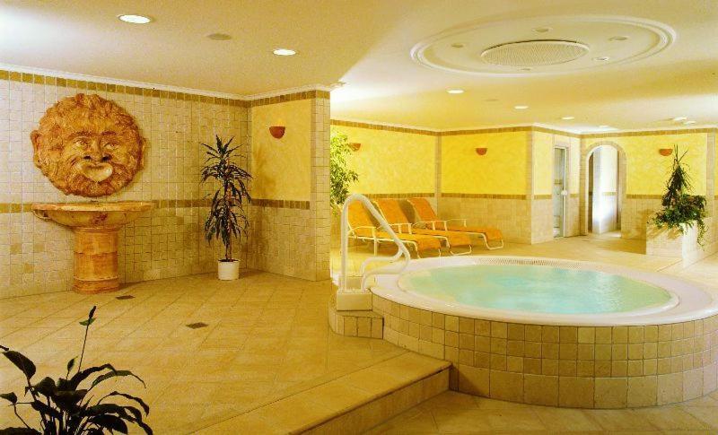 Hotel Wilder Mann Königstein in der Oberpfalz 외부 사진